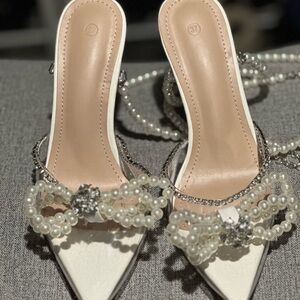 Nice high heels sandals never use